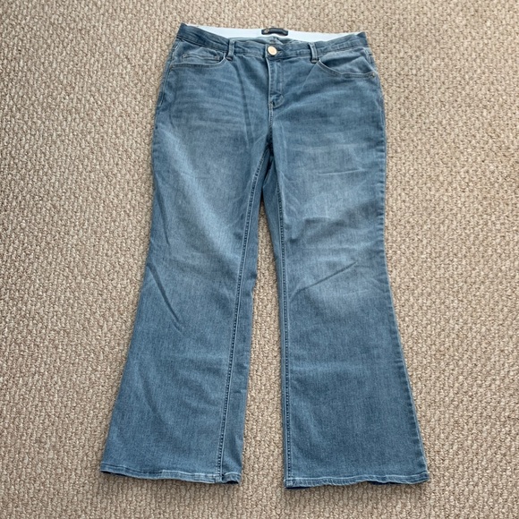 Democracy High Rise Out There Flare Jean - Picture 5 of 15